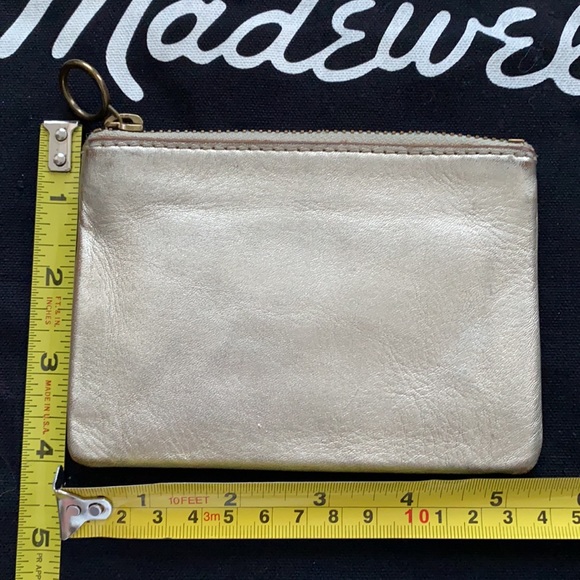 Madewell “The Leather Pouch” Wallet - Picture 7 of 7